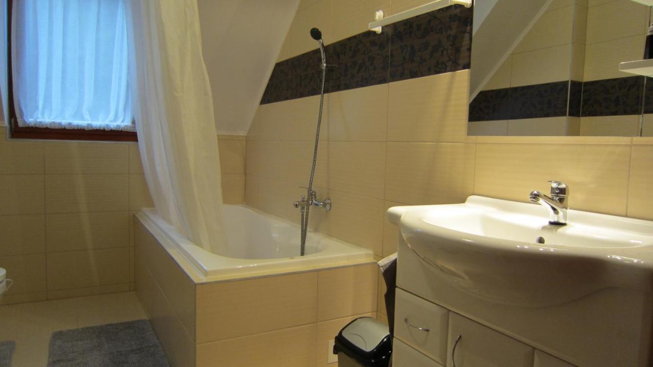 Appartment Kastelo Victoria Zalacsány Esterno foto