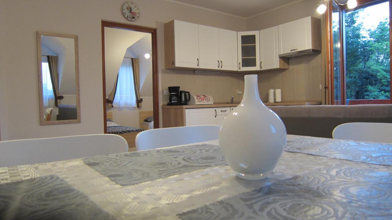 Appartment Kastelo Victoria Zalacsány Esterno foto
